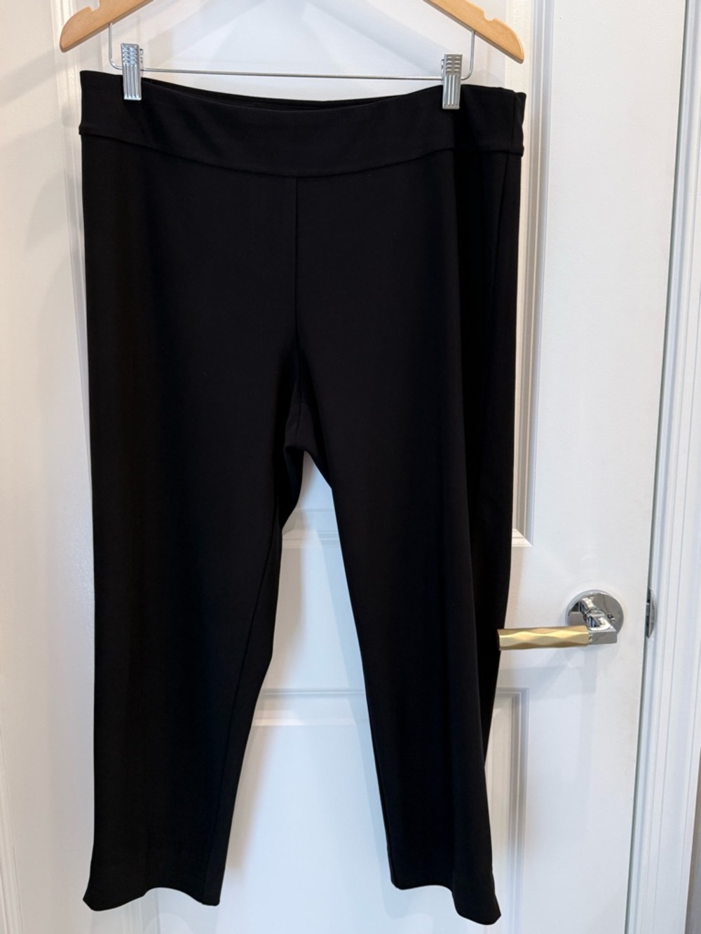 Korny Angry Black Slim Women's Jeans with Pink Embroidered Logo